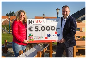 Uitreiking_Cheque_NH1816-OFA_(1def)witte_rand